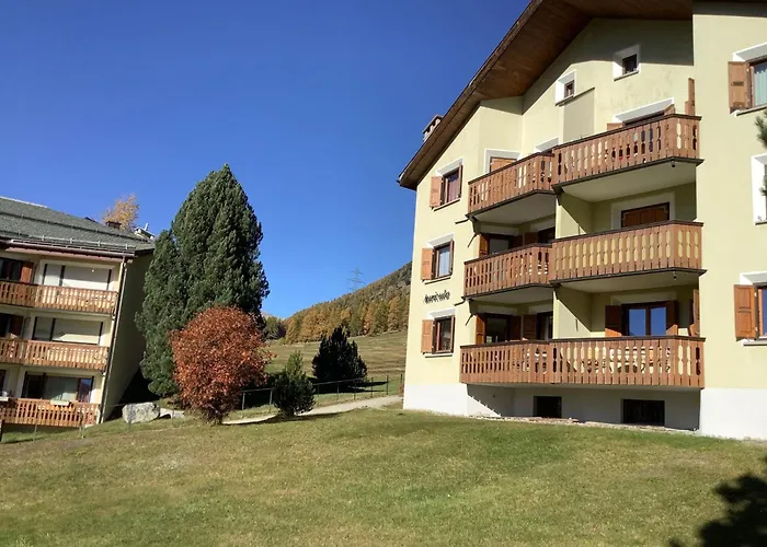 Aden By Interhome * 폰트레시나